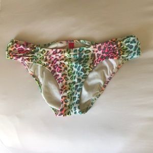 Victoria’s Secret bikini bottom | small
